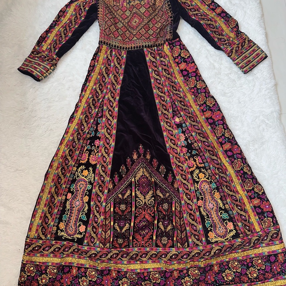 Custom Womens Traditional Henna Thobe Dress (with belt and skirt) Size Medium